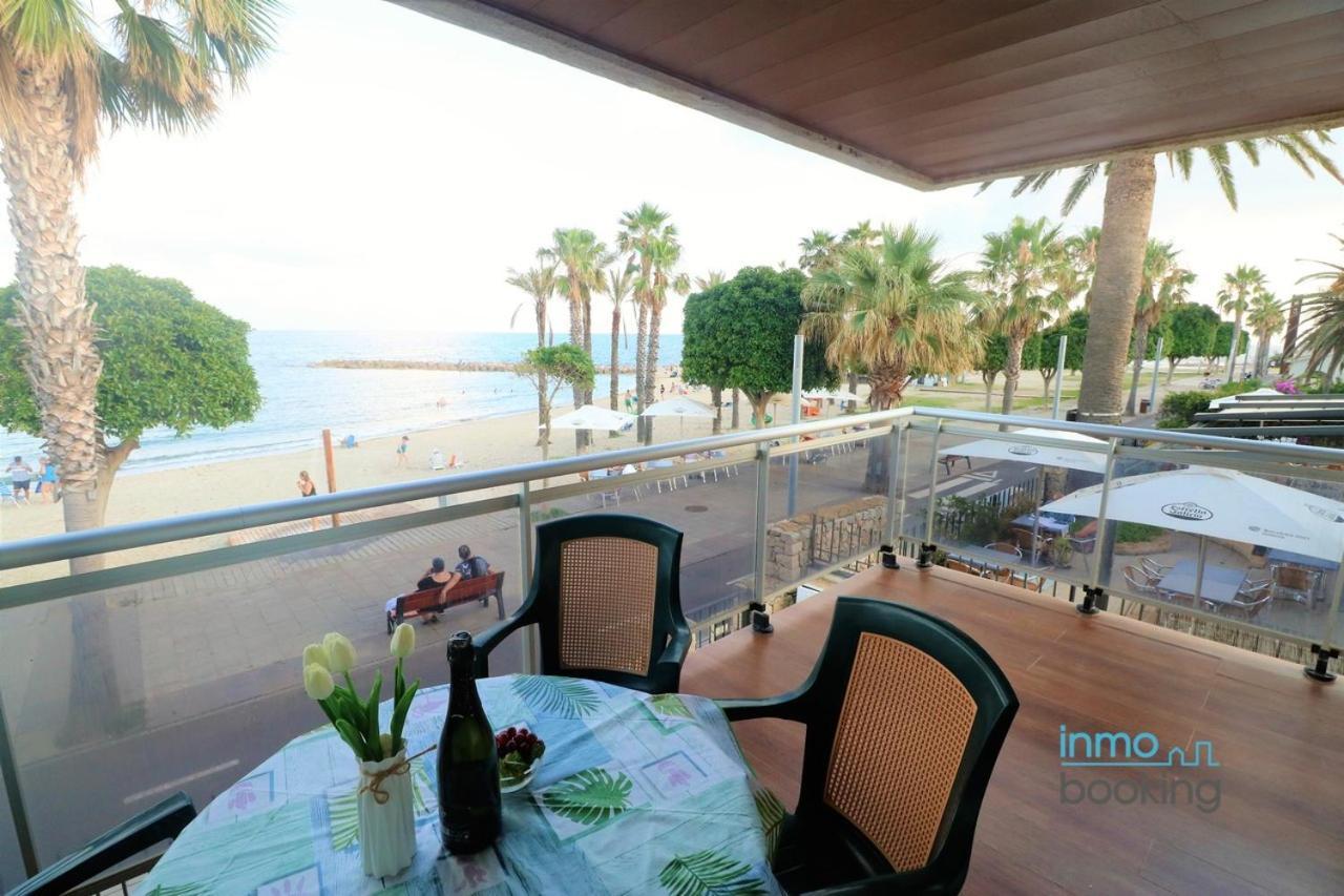 Sun Beach Mediterrani, En Frente Del Mar Камбрильс Экстерьер фото
