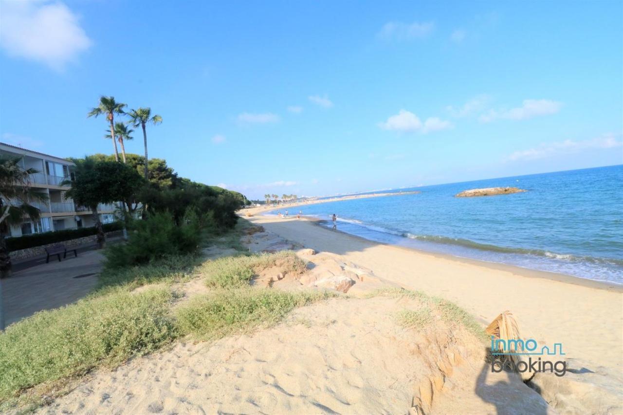 Sun Beach Mediterrani, En Frente Del Mar Камбрильс Экстерьер фото