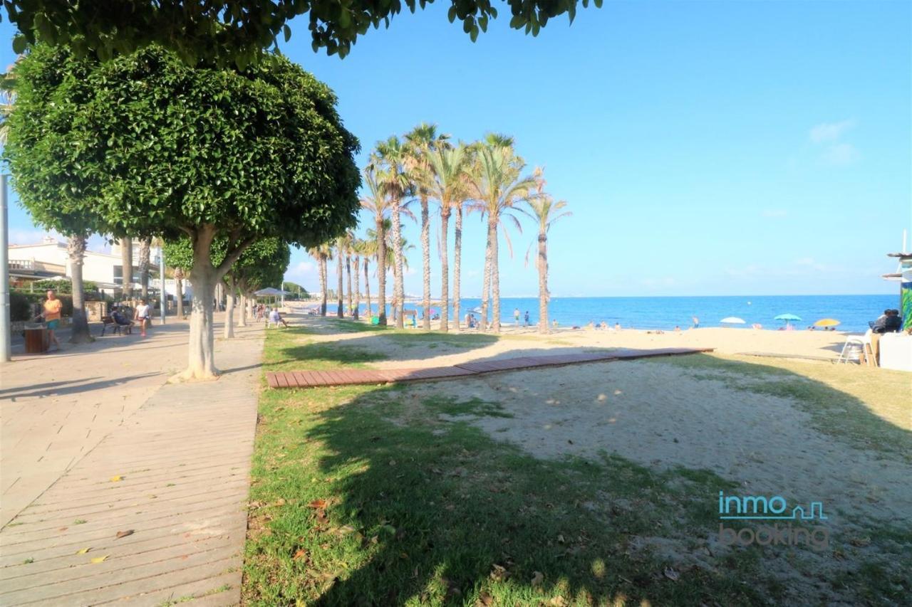 Sun Beach Mediterrani, En Frente Del Mar Камбрильс Экстерьер фото